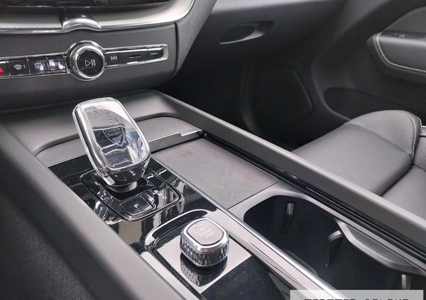 Volvo XC 60 cena 242600 przebieg: 1213, rok produkcji 2023 z Poznań małe 596